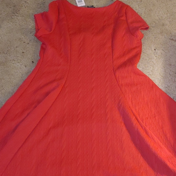 NWT- Torrid textured knit skater dress size 1 - Picture 8 of 10